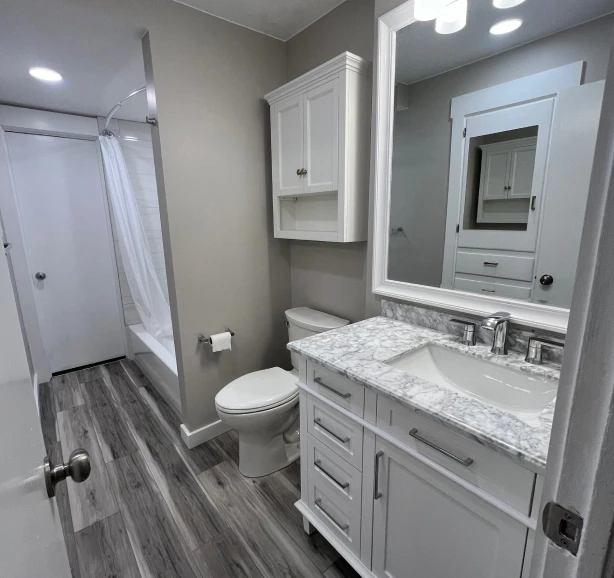 Bathroom Remodeling 1